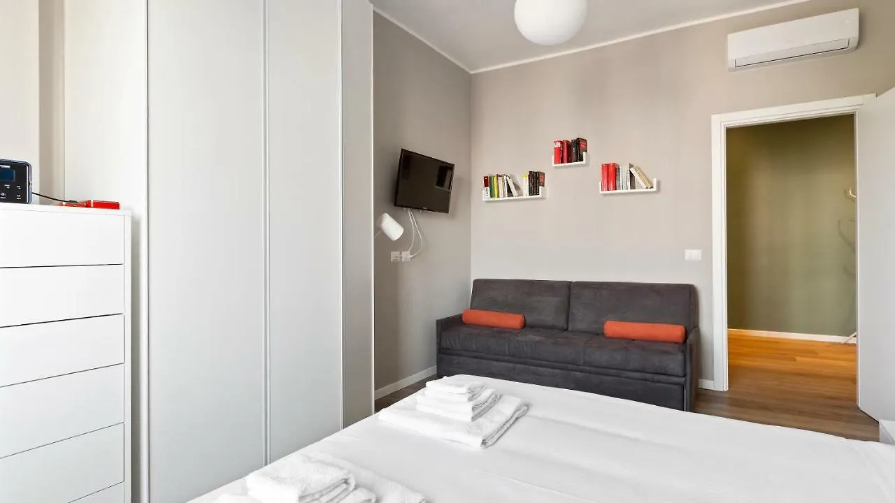 Apartment Italianway - Largo Allegri 4 Milan